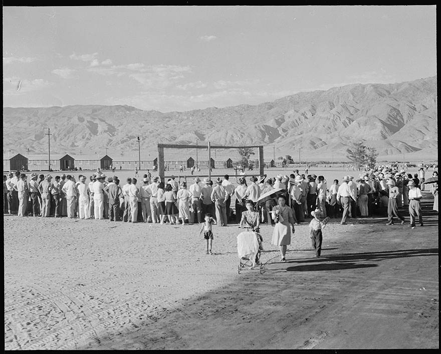 japanese-internment-camp-photos-dorothea-lange-1-5ca213deb08a2  880